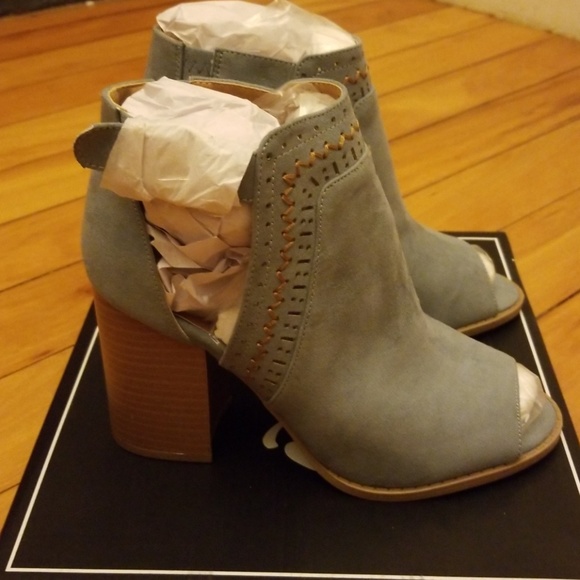 *SZ "10.5" LEFT-price firm* Open Toe Heeled Bootie - Picture 4 of 6